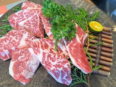 -草家酱蟹炭火烤肉店(珲春南路一店)