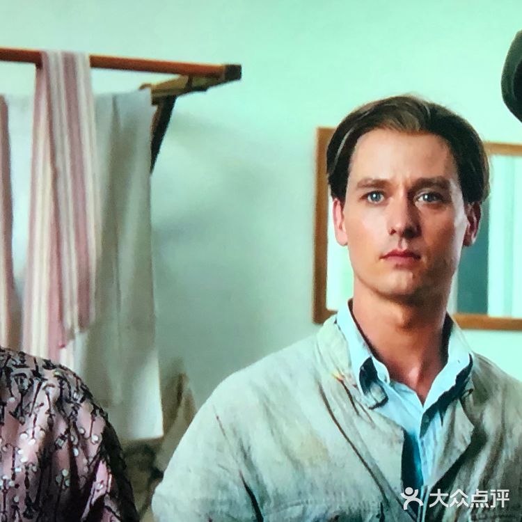 主演：汤姆-希林。葆拉-贝尓