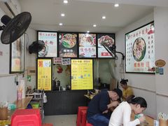 -舌尖上的米粉(阳朔二店)