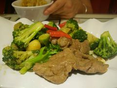 -新大咀港式茶餐厅(宝山万达店)