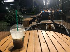 -星巴克(珠海仁恒滨海中心店)