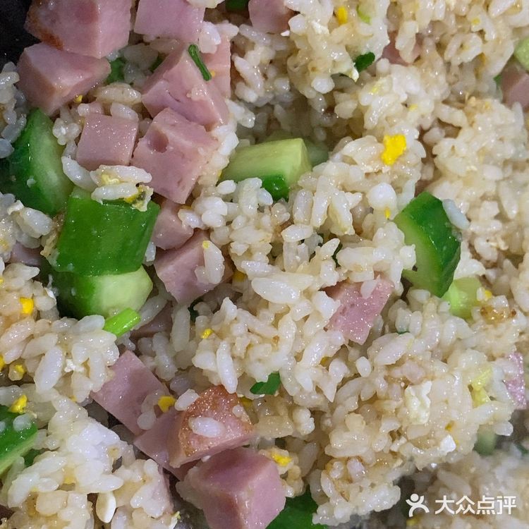 解决冰箱剩菜剩饭的终极方法什锦炒饭