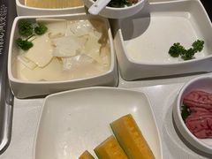 -海底捞火锅(长宁路龙之梦店)