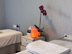 -修申骨雕小颜脊柱骨盆管理产后修复