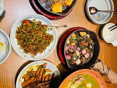 -云海肴·汽锅鸡·云南菜(天山百盛优客店)