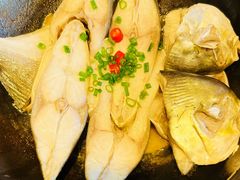 水油盐焗金鲳鱼-海铺·渔家虾水饺(皇姑店)