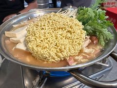 部队火锅-富乐满韩国正宗炸鸡韩国料理(虹泉路店)