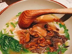 -百春原湖南牛肉粉(百联世纪店)