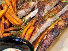 -LESCEDARS Brasserie Bistro香柏树