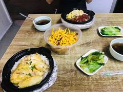 -煲煲香快餐(南京路店)