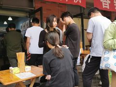 等位区-龍城柳州螺蛳粉(群星路店)