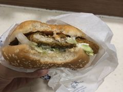 -麦当劳(轻轨曹杨路店)