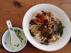 -牛八宝桂林米粉(八里庄店)