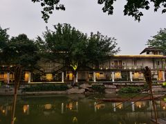 -喜洲吧·江畔老船厂·庭院餐厅(喜临院店)