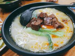红烧牛肉面-志权牛肉面(灵山路店)