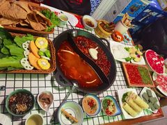 -山悦里 山野·鲜火锅(罗斯福广场店)