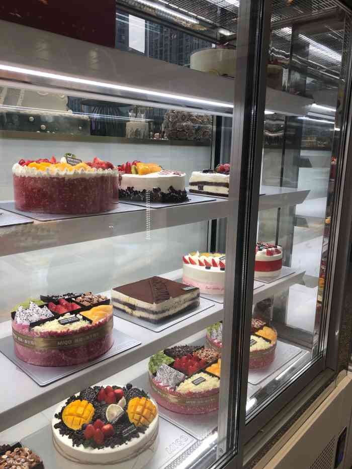 麦果优品(万宝广场店)-"蛋糕很好吃,弟弟推荐的,他说每次的生日蛋.