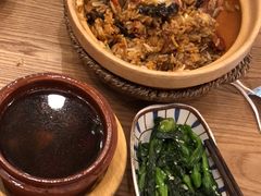 -煲仔皇腊味煲仔饭(经四万达店)