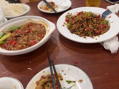 -湖南人家湘菜馆(镇江路店)