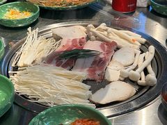 -欧巴炭烤肉오빠숯불구이(南京东路店)