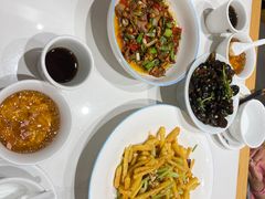 -饭橘汉江码头·乡野土菜馆(静安路店)