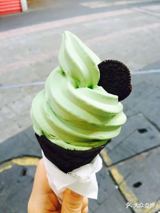 抹茶奥利奥甜筒