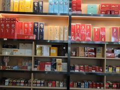 -吉尚品精品烟酒(虹口凯德龙之梦购物中心店)