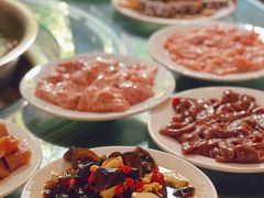 -周老三跷脚牛肉·全牛火锅(非遗传承店)