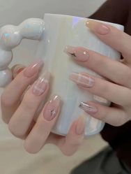 -赢韵美甲美睫瑞士净斑中心