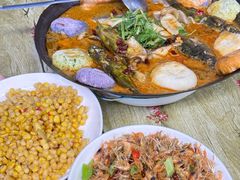 -丹水桥地锅鱼·翘嘴鲌·地方特色全鱼宴(丹江口大坝店)