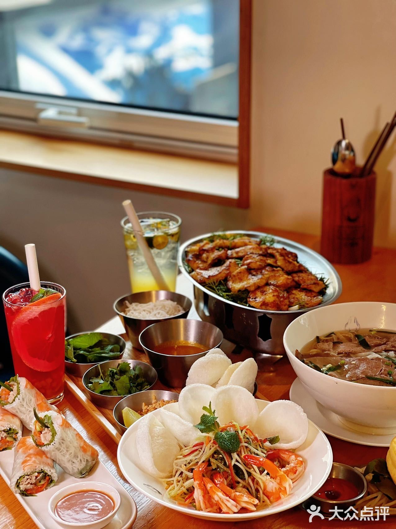 越南菜就看这家，12年老牌口味贼正宗！[加油]