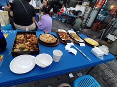 -老东镇啤酒屋海鲜加工·蒸汽海鲜·海鲜烧烤(台东店)