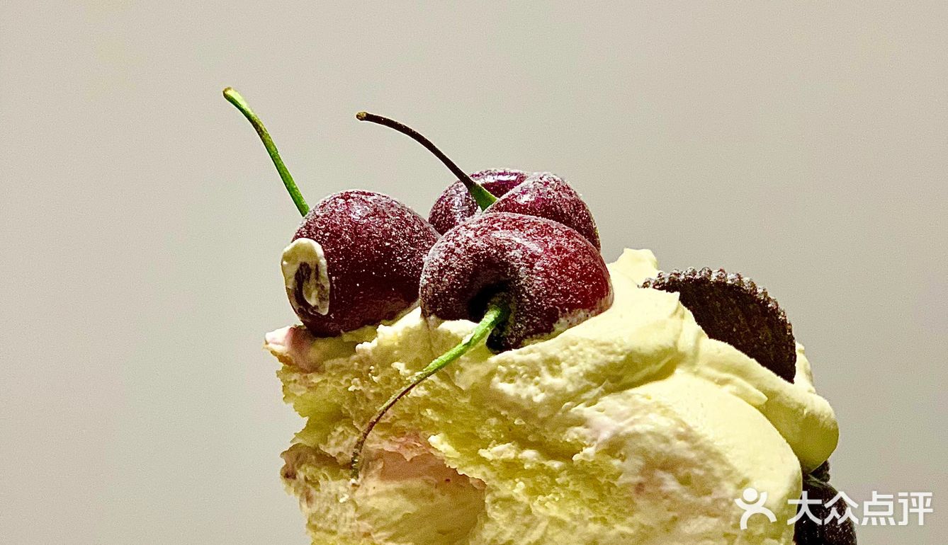 魔都探店🍒🍒🍒半糖主义车厘子蛋糕来啦