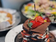 -W COLLECTIVE  DESSERT SHOP