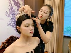 -金夫人化妆摄影职业培训学校
