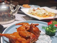 金牌脆皮乳鸽-味可道美食坊(福基路店)