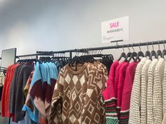 -URBAN REVIVO(上海中庚漫游城店)