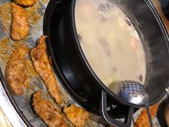 猪颈肉-三人行骨头王火锅(长寿店)
