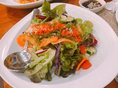 -Chom Cafe and Restaurant
