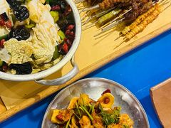 -破瓦寒窑·地摊烤羊排