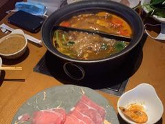 -呷哺呷哺(融创茂店)