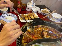 重庆经典鸳鸯锅底-重庆三峡火锅城(梅林店)