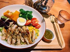 -POKEE VIA&Brunch·维娅(重庆来福士店)