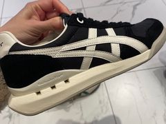 -Onitsuka Tiger(港汇恒隆广场店)