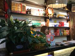 -六福酒馆(秦隆步行街店)