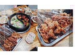 -灌县老妈砂锅串串香(万科红生活广场店)