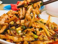 -渝信川菜 · 川味家常菜(财富购物中心店)