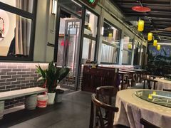 -洈水谣 · 地道荆州松滋菜(菱角湖公园店)