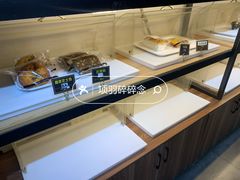 -韩国利尔面包(桂林路店)