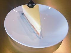 -UNI UNI(环亚凯瑟琳店)